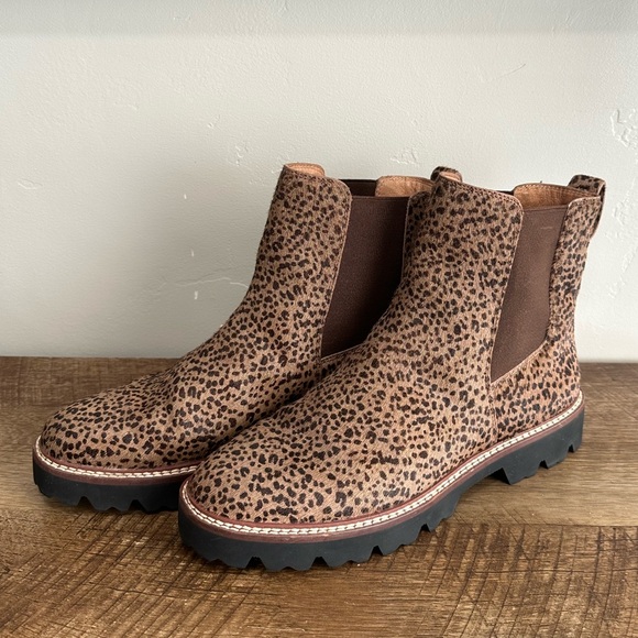 NWOT MADEWELL The Citywalk Lugsole Chelsea
Boot in Calf Size 8.5 - Picture 2 of 13